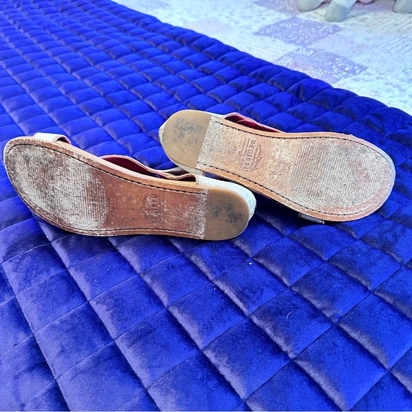 Bed Stu Soto Leather T-Strap Sandals - Picture 6 of 10